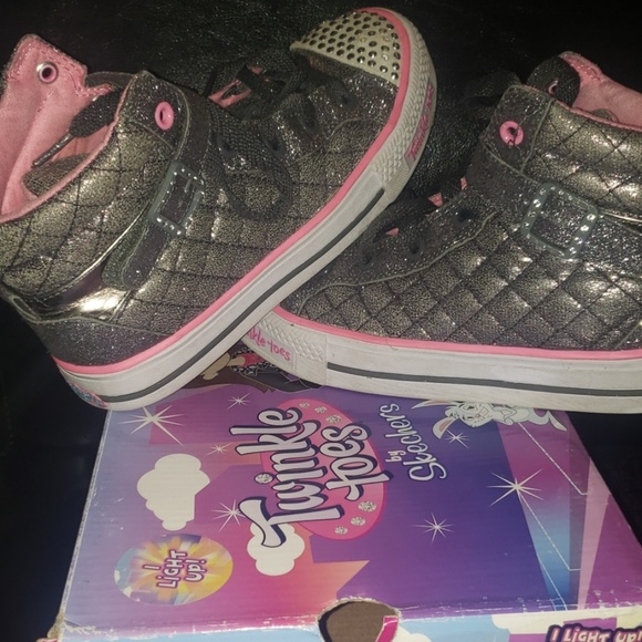 Girls Twinkle toes - Picture 1 of 8